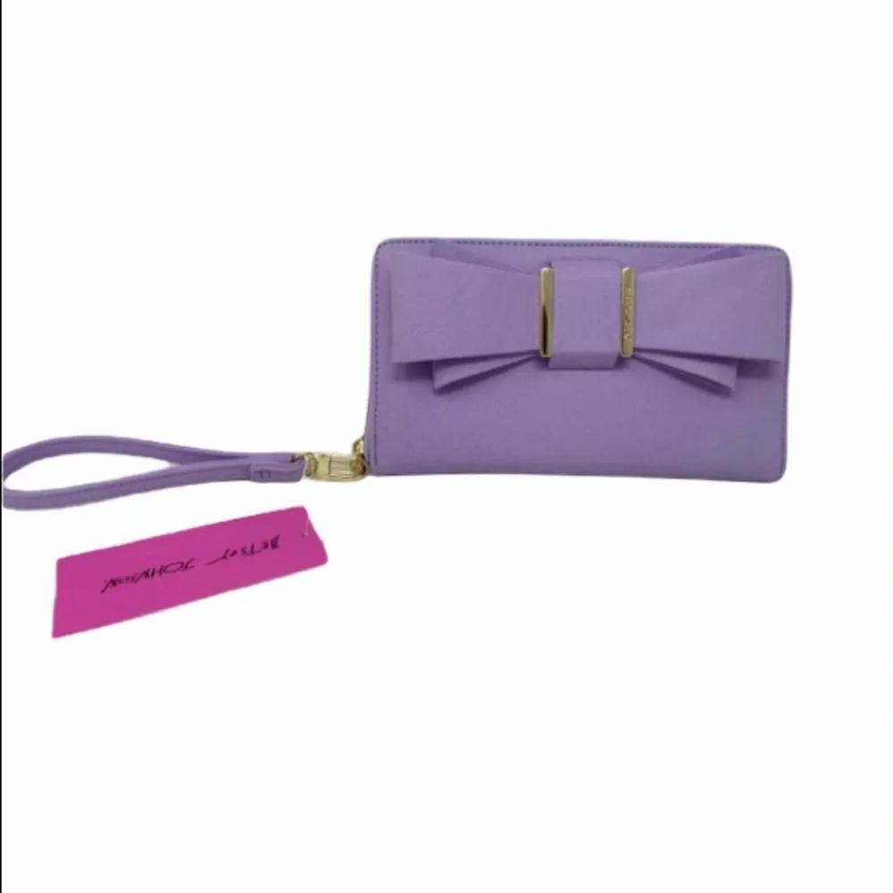 Betsey Johnson purple wristlet goldtone hardware - Picture 1 of 5